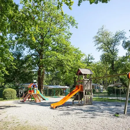 Camping La Pinède Excenevex